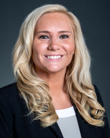 Teresa Biddle Professional Headshot